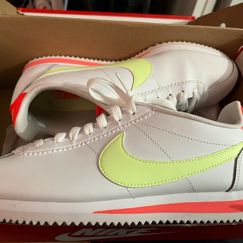 Nike Cortez!